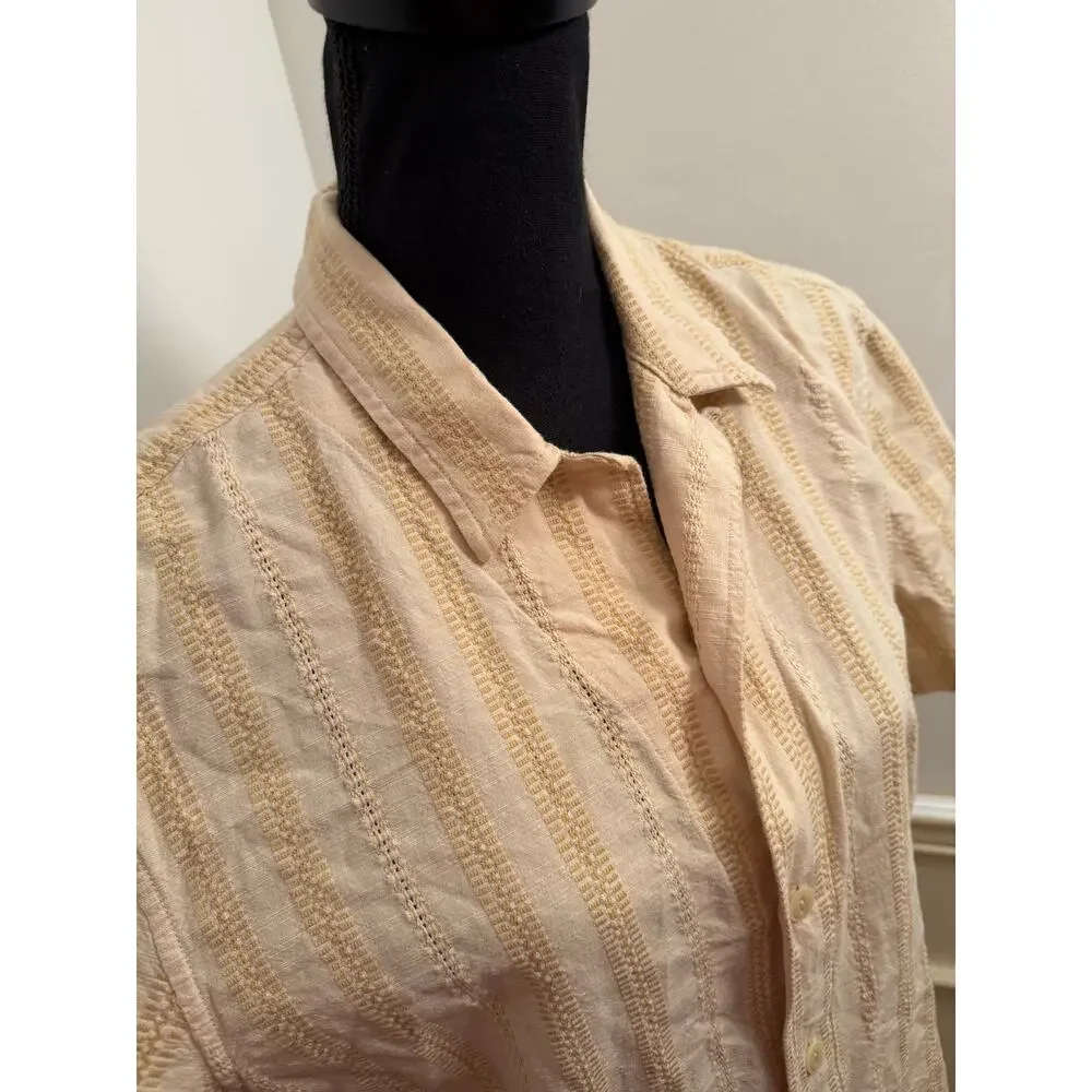 Banana Republic Men's Standard Fit Short Sleeve Button Down Shirt Resort Wear